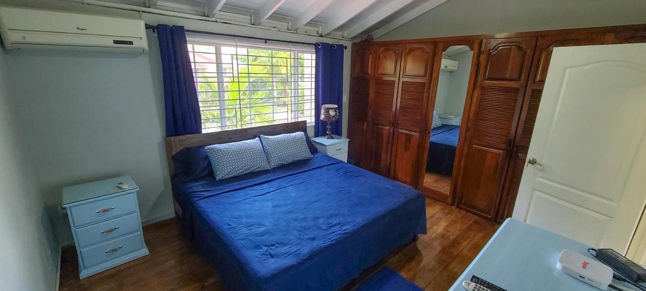 Cheerful 2 - Bedroom Townhouse With Free Parking In New Kingston Zewnętrze zdjęcie